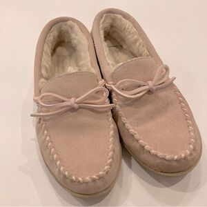My Slippers by My Pillow Blush Suede Moccasins Womens 8
